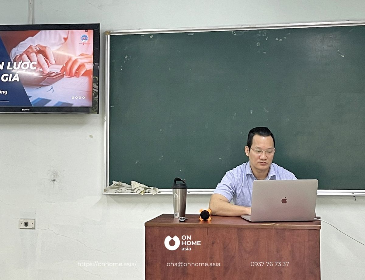 CEO On Home Asia làm giảng viên thỉnh giảng tại trường Đại học Kinh tế - Kỹ thuật Bình Dương