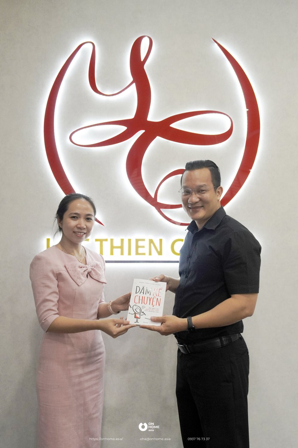 Công ty hoá chất lộc thiên On home asia tặng quà cho khách hàng của mình